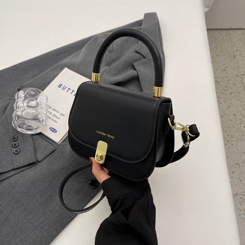 Wholesale Autumn and Winter Retro Portable Saddle Bag Shoulder Bag