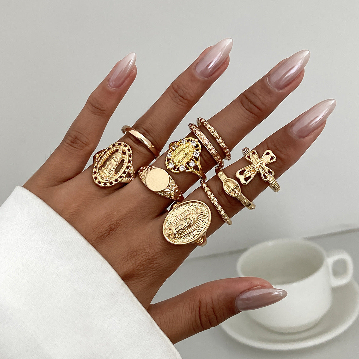 Wholesale Diamond-encrusted crown portrait cross Rings set