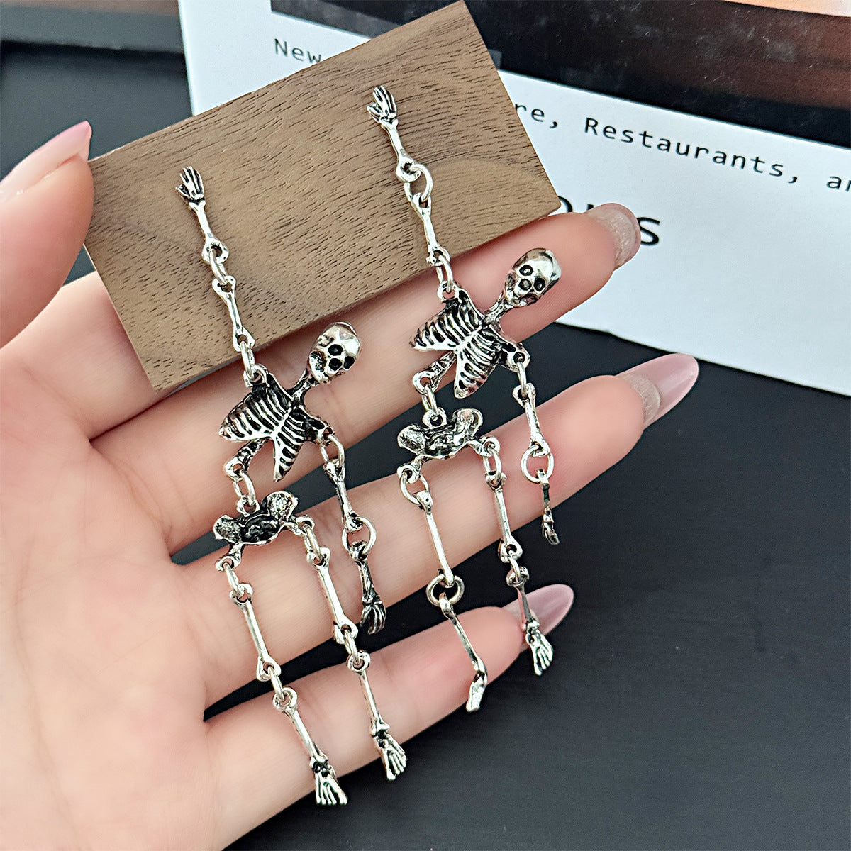 Wholesale Vintage  Skull Earrings Ancient Silver Zinc Alloy Distressed Jewelry Accessory For Party Wear
