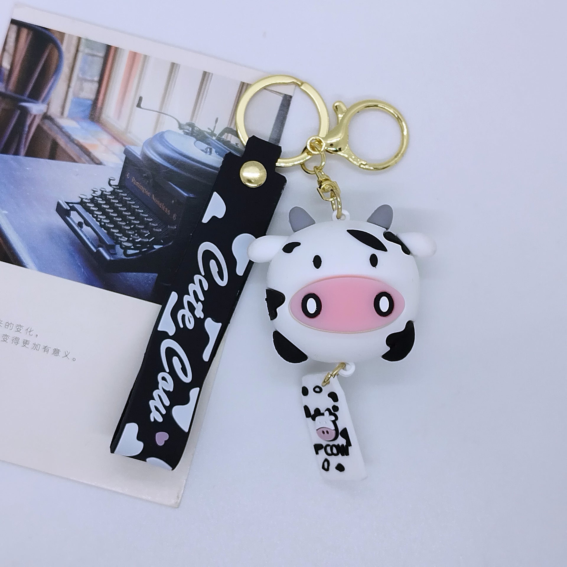 Wholesale Creative cartoon cow doll keychain pendant bag car key chain ornaments
