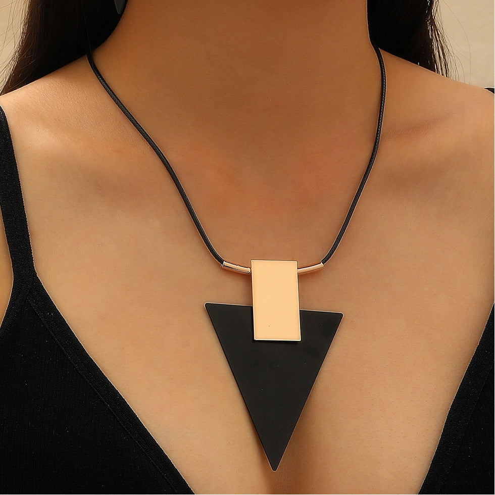 Wholesale Retro Geometric Gold Tone Alloy Earrings And Necklace Set Boho Party Jewelry For Women Gift Boutique Resale