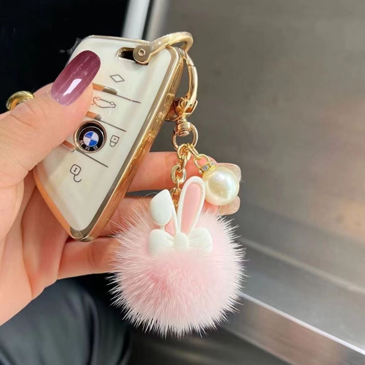 Wholesale Cute mink fur ball bunny keychain