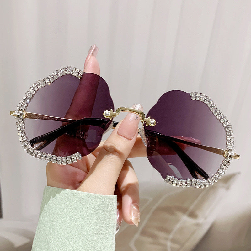 Wholesale Polygonal Shaped Diamond Cut Edge Frameless Flower Wave Sunglasses