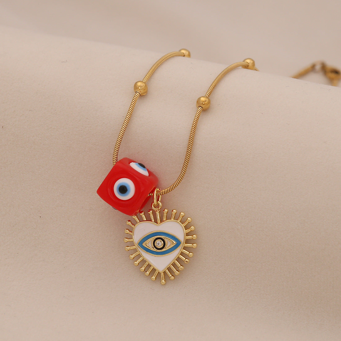Wholesale Devil' s Eye Necklace Retro Lips Pepper Stainless Steel Clavicle Chain
