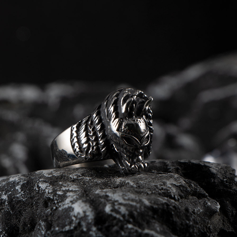 Wholesale  does not fade exquisite punk titanium steel retro skull gift men's raw stainless steel polished ring