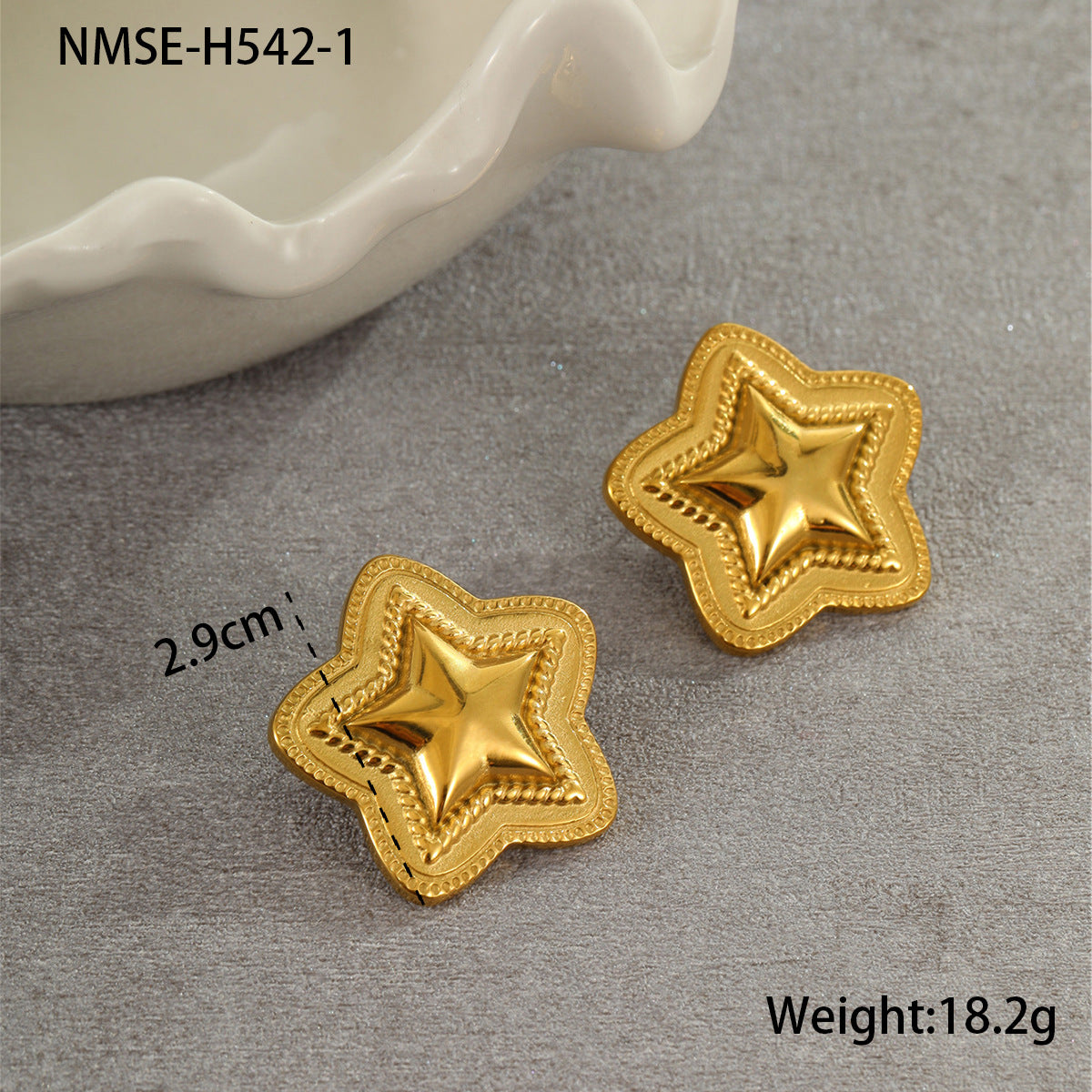 Wholesale  Asymmetric heart-shaped circle Stainless Steel Earrings