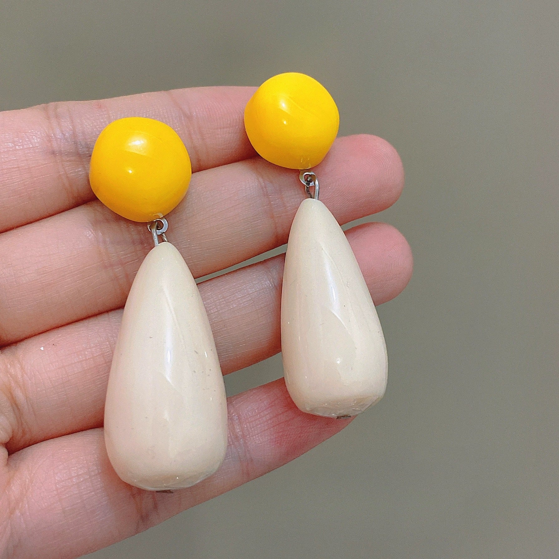 Wholesale Pretty Vintage earrings