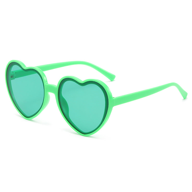 Wholesale Fashionable and classic heart sunglasses