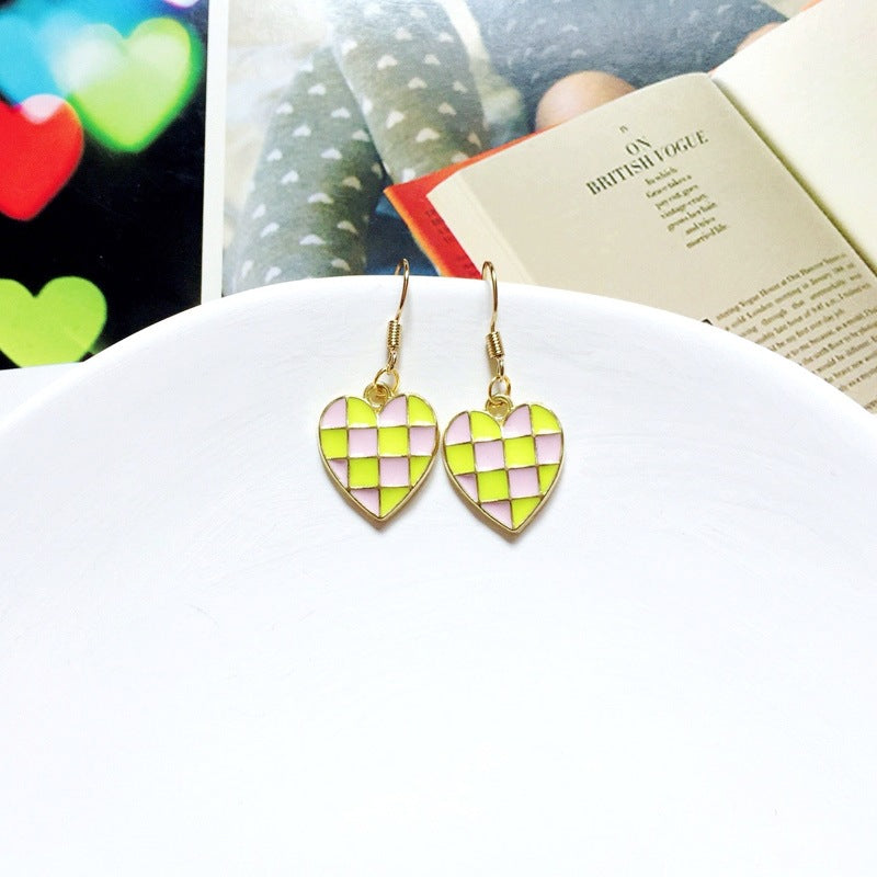 Wholesale Checkered dopamine contrasting heart-shaped earrings