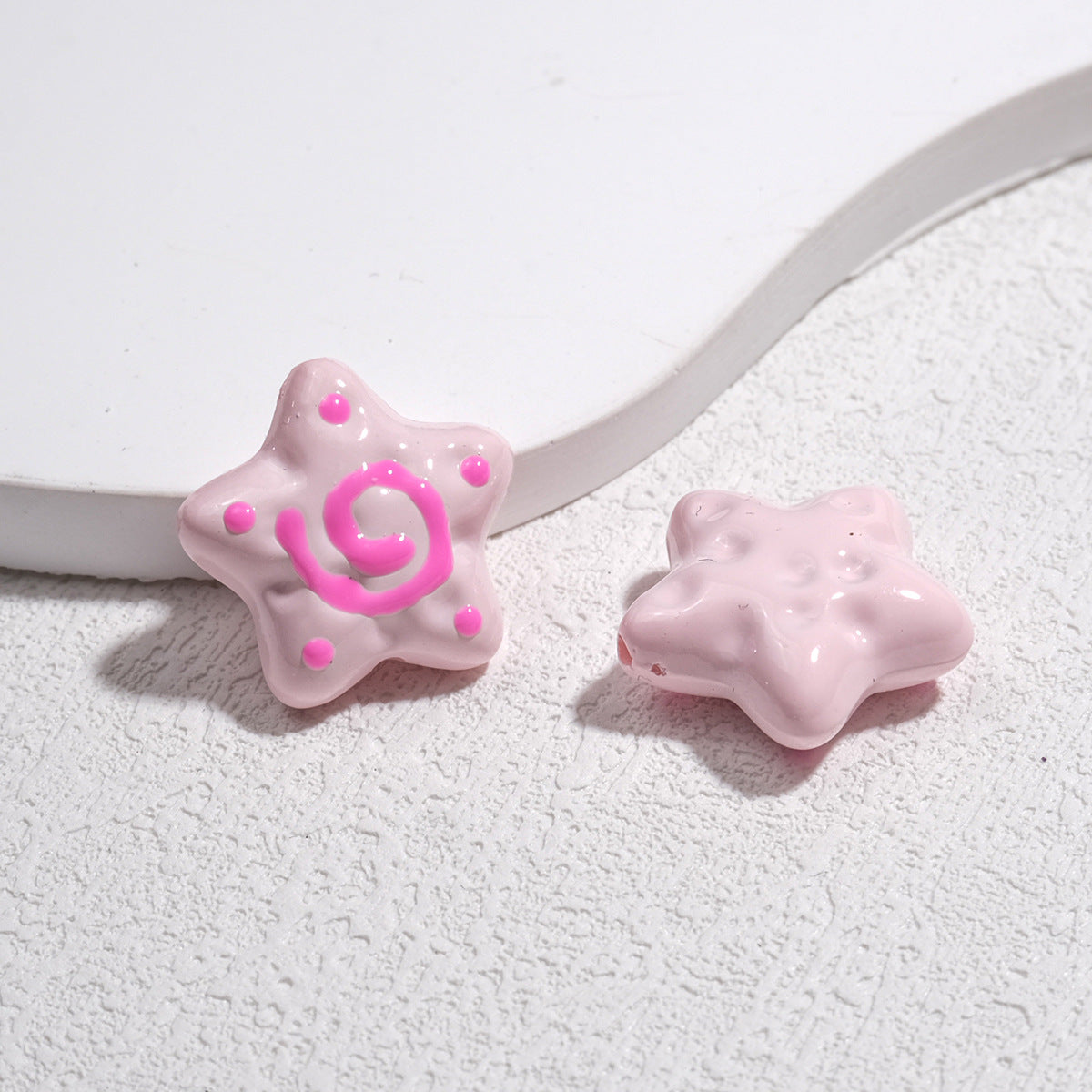 Wholesale 20pcs Cartoon starfish perforated Acrylic Beads