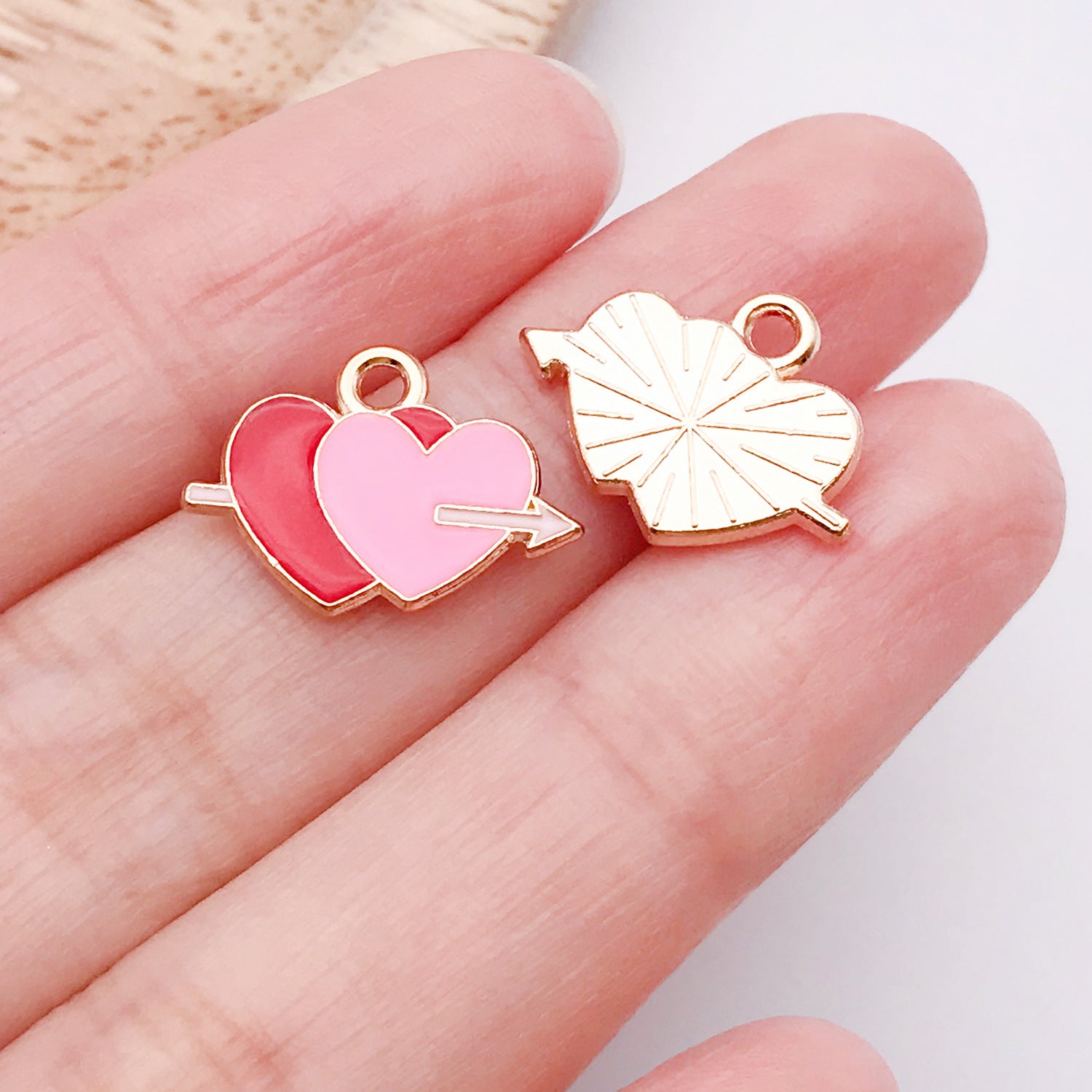 Wholesale Valentine' s Day Love Variety Cartoon Jewelry Accessories Pendant
