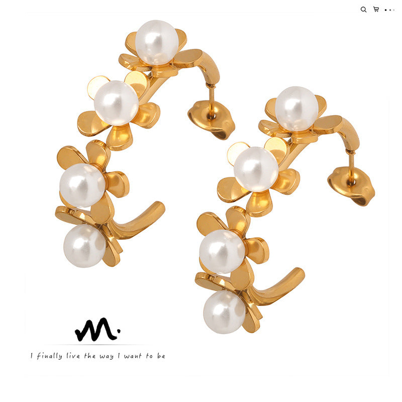 Wholesale Pearl Flowers Gold Plated Earring