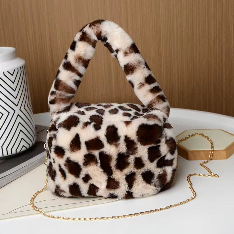 Wholesale 2023 Autumn and Winter New Leopard Plush Bag