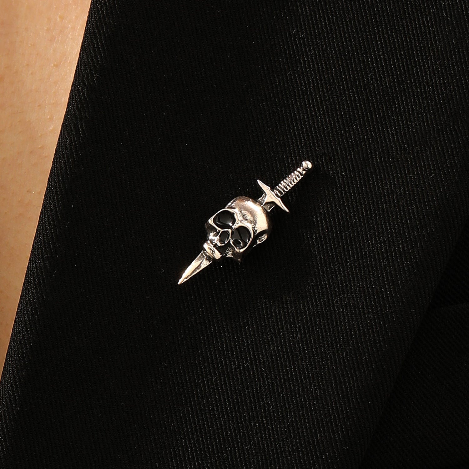 Wholesale Antique Silver Alloy Rhinestone  Brooch Pin  Gothic f Suit Jewelry Accessory