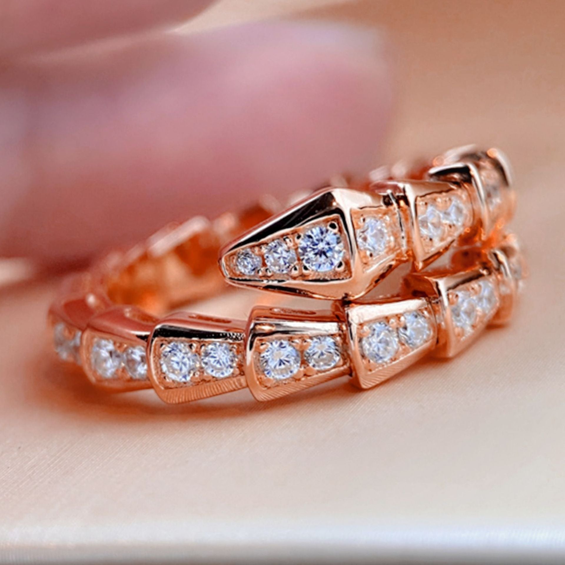 Wholesale Micro-inlaid zircon and diamond gold-plated open bone ring