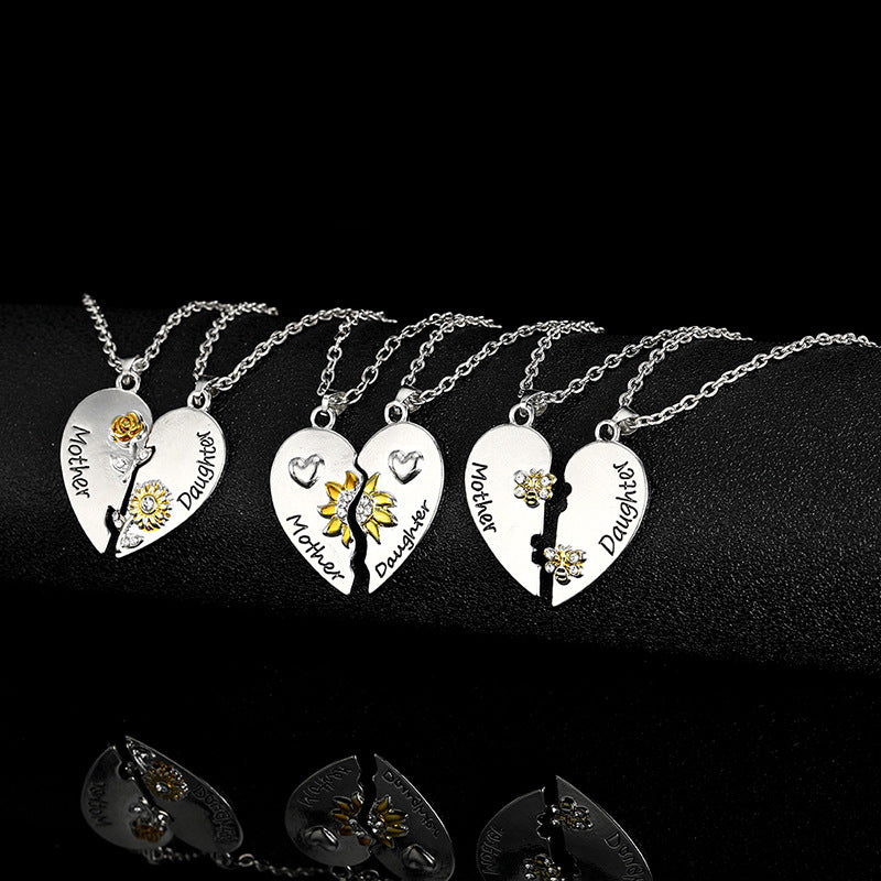 Wholesale Mother and daughter moon heart shape clavicle necklace