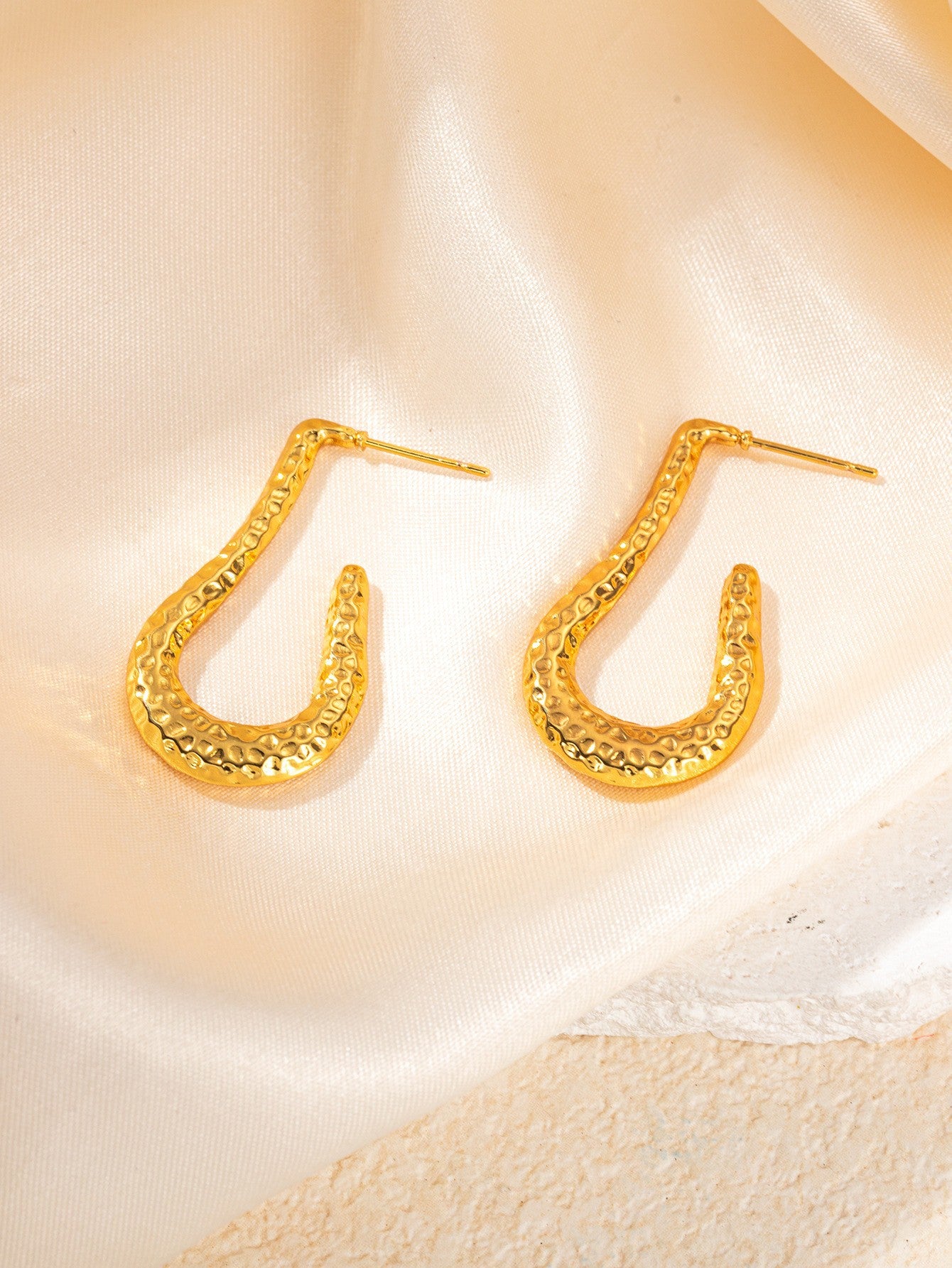 Wholesale Steel Geometric Glossy Retro Versatile Stainless Steel Earrings