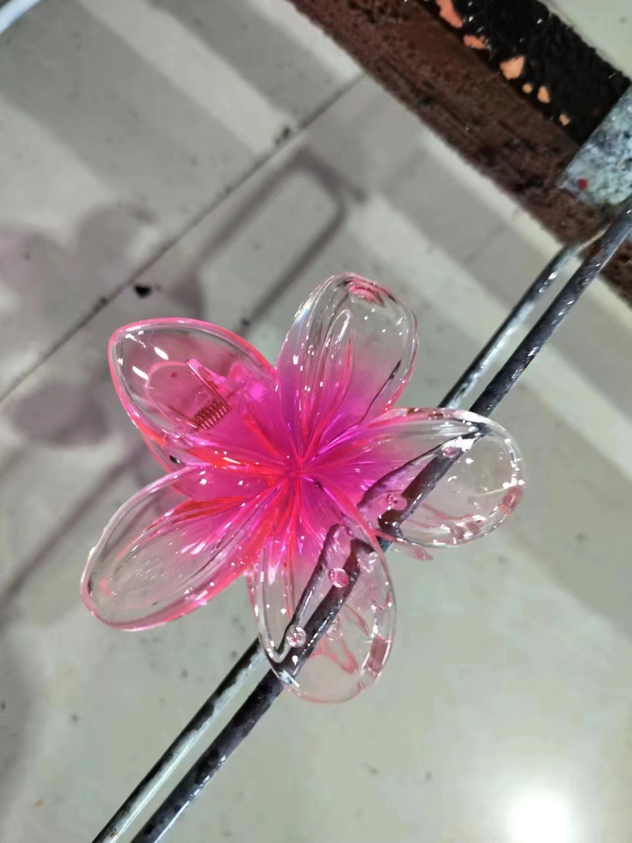 Wholesale Color Egg Flower Hairpin Flower Grab Clip Back Head Shark Clip