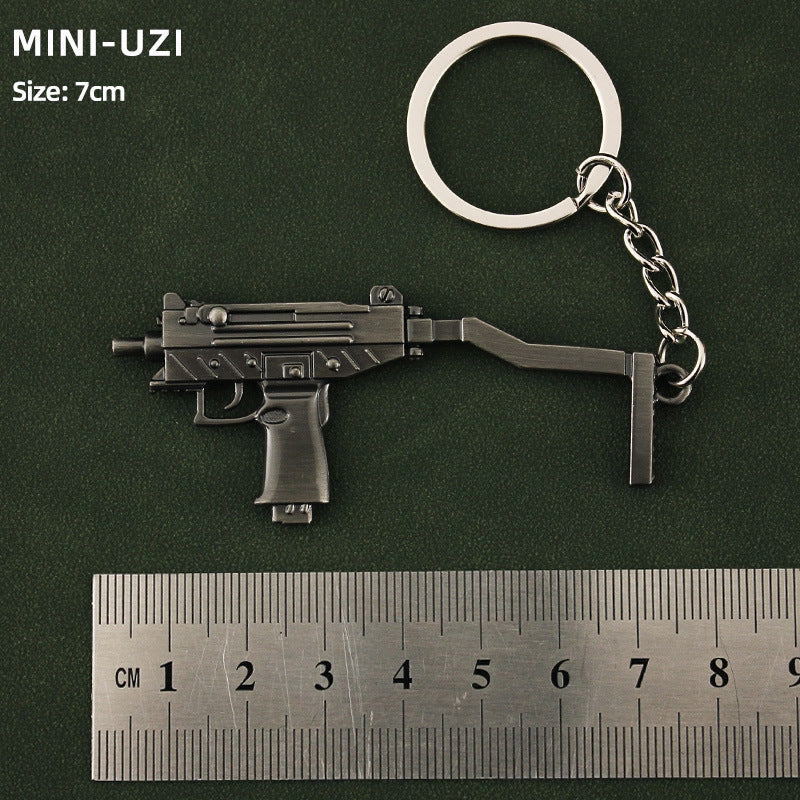 Wholesale Mini Metal Gun Model Keychain P90 S686 Dp-28 Alloy Pendant Small Decorative Toy Office Culture Metal Crafts
