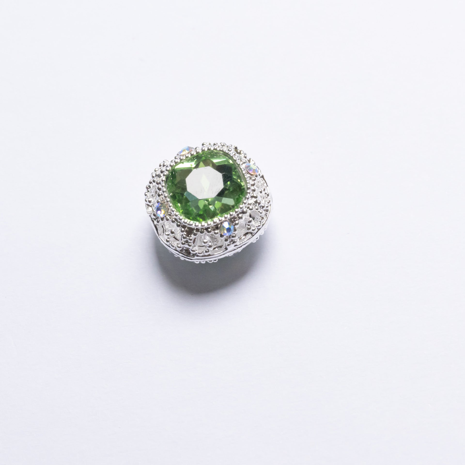 Wholesale 20pcs Alloy Crystal Western Princess Series Straight Hole Multi-color Optional Aperture 2.0mm Diy Mobile Phone Chain Bag Chain Pen