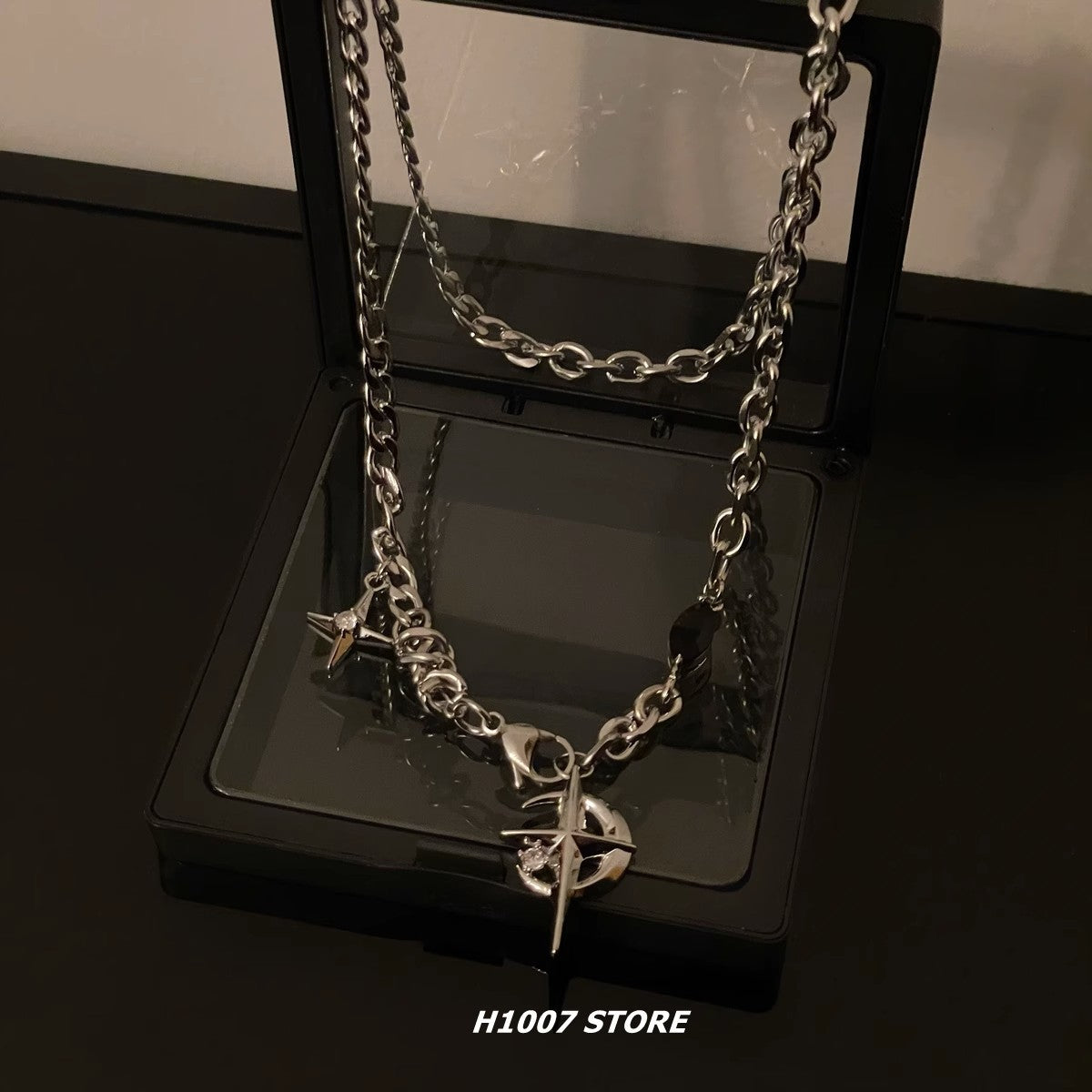 Wholesale Titanium steel black gemstone star hip-hop clavicle necklace