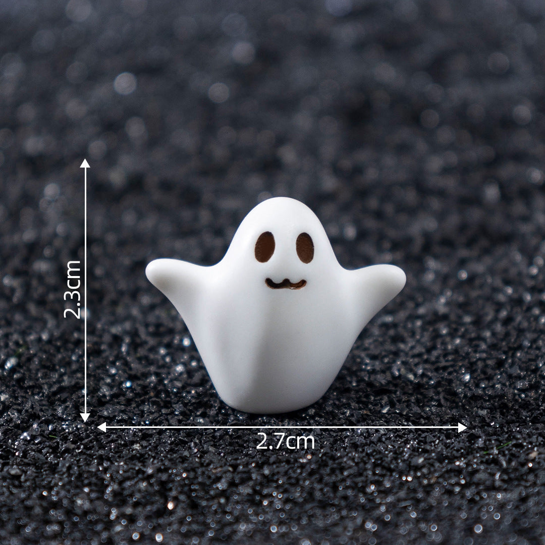 Wholesale Cute White Ghost Figurine Resin DIY Desktop Decor Decorative Accessory Gift