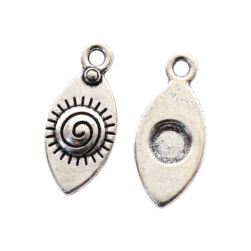 Wholesale Antique Silver Alloy Eye Of Horus Pendant 16 Styles For Necklace Keychain DIY Jewelry Accessory