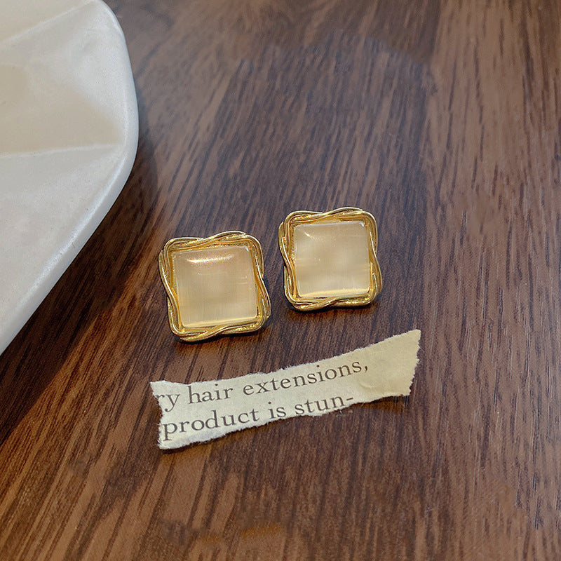 Wholesale 925 silver needle pearl vintage earrings