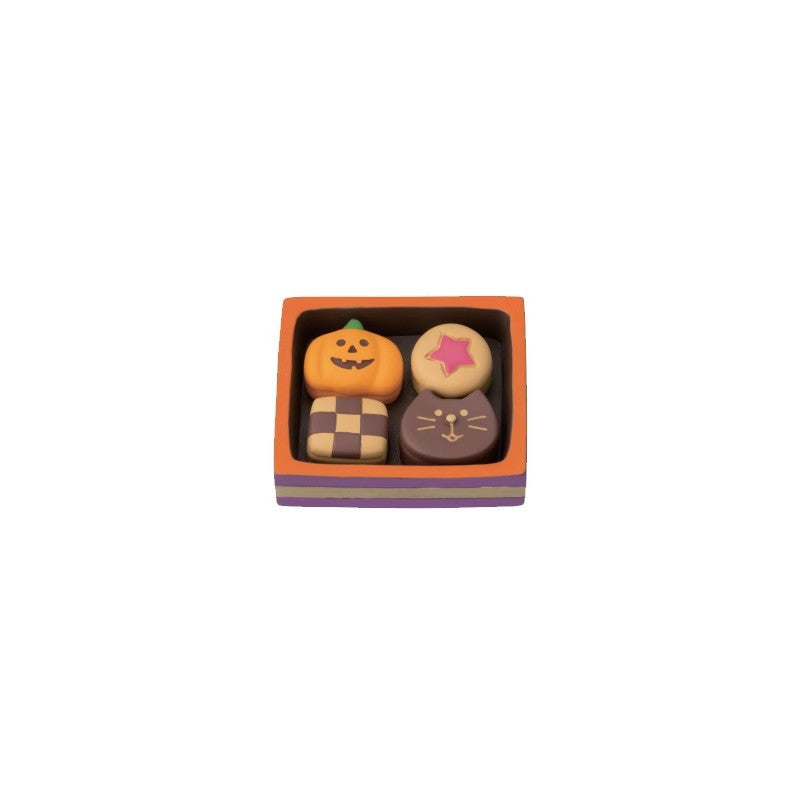 Wholesale  Cat Themed Miniature Resin Ornaments Decorative Accent for Wedding Gift