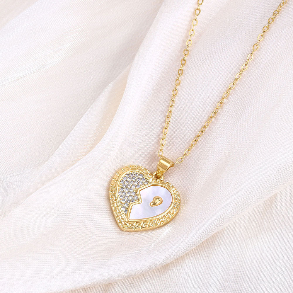 Wholesale Gold Plated Shell Heart Rhinestone Pendant Necklace Chic Everyday Jewelry Gift For Women