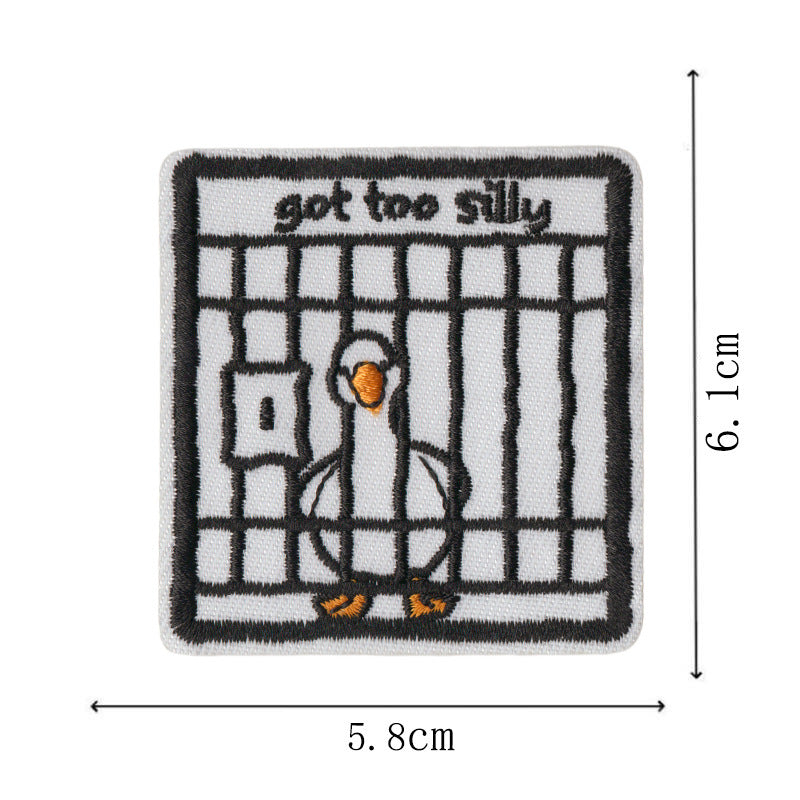Wholesale 12Pcs Funny Animal Embroidered Patches Duck Goose Cat Designs Iron On Applique For Backpacks Hats Coats Decorative Accent