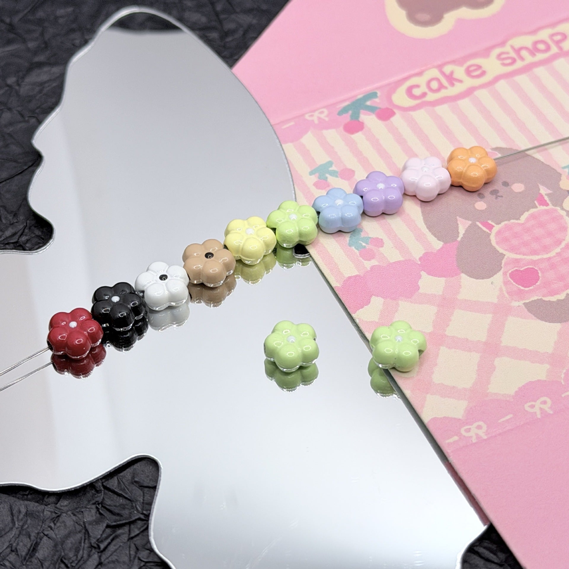 Wholesale 10pcs Plump five-petal flower beaded DIY alloy accessories beaded