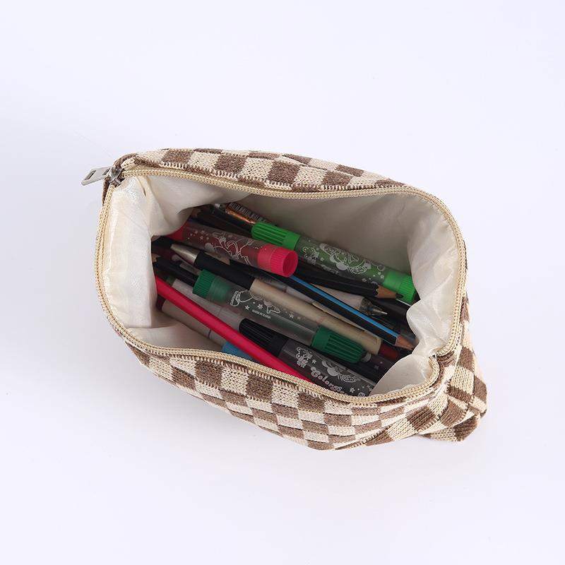 Wholesale Checkerboard Wool Cosmetic Bag