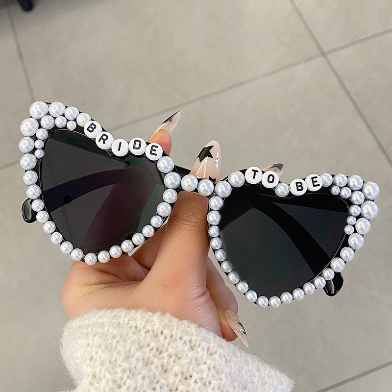 Wholesale Diamond letter pearl heart sunglasses