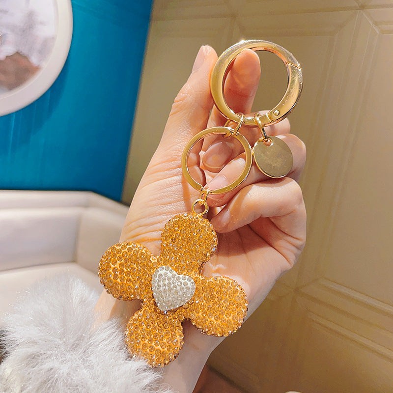Wholesale Creative Diamond Inlaid Clover Crystal Keychains