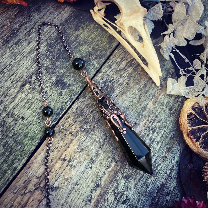 Wholesale Gothic Crow Crystal Pendant Accessories