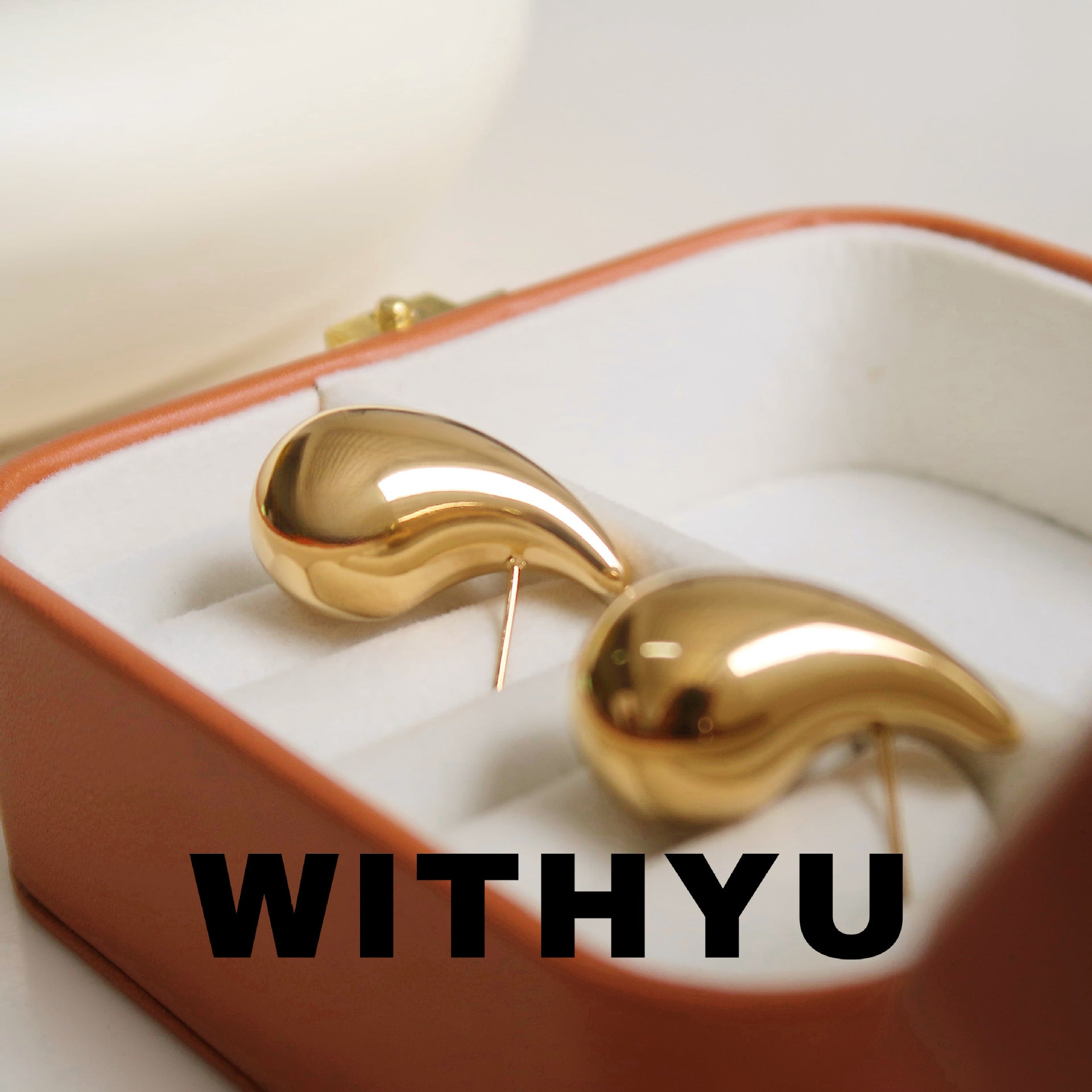 Wholesale 18k Gold Drop Plated Glossy Hollow Earrings