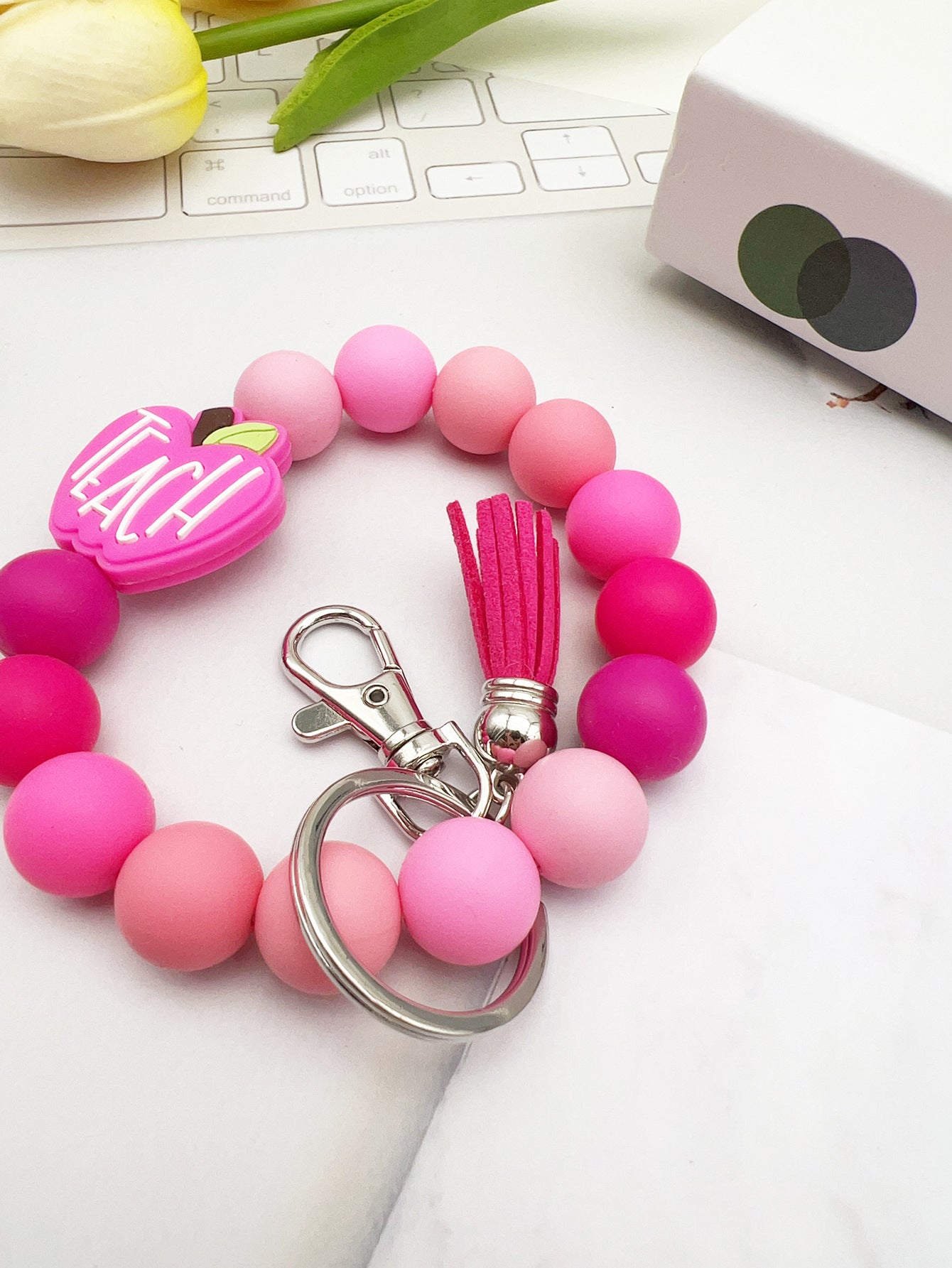 Wholesale Silicone Apple keychain