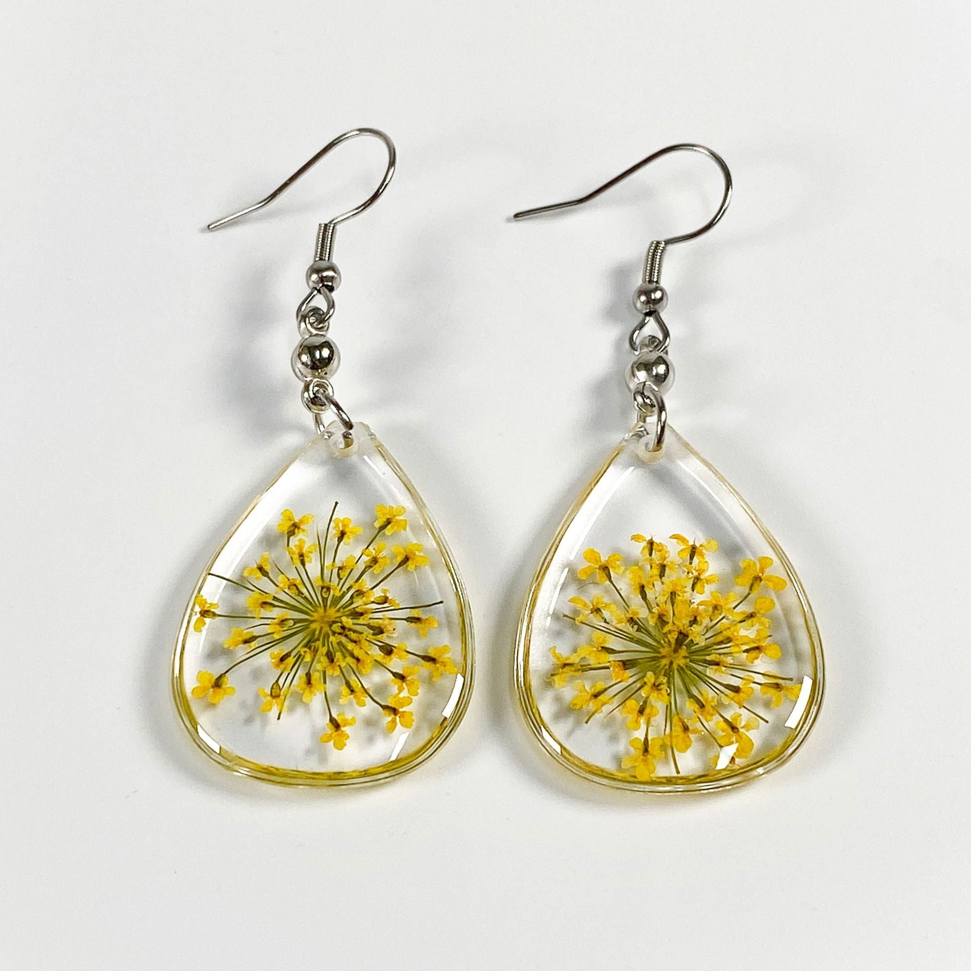 Wholesale 6pcs Colorful Lace Dried Flower Drip Resin Earrings