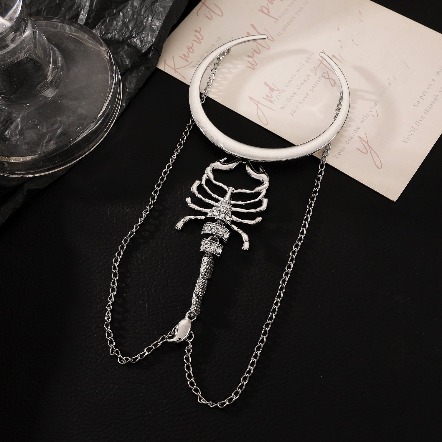 Wholesale Retro exaggerated scorpion three-dimensional finger bracelet