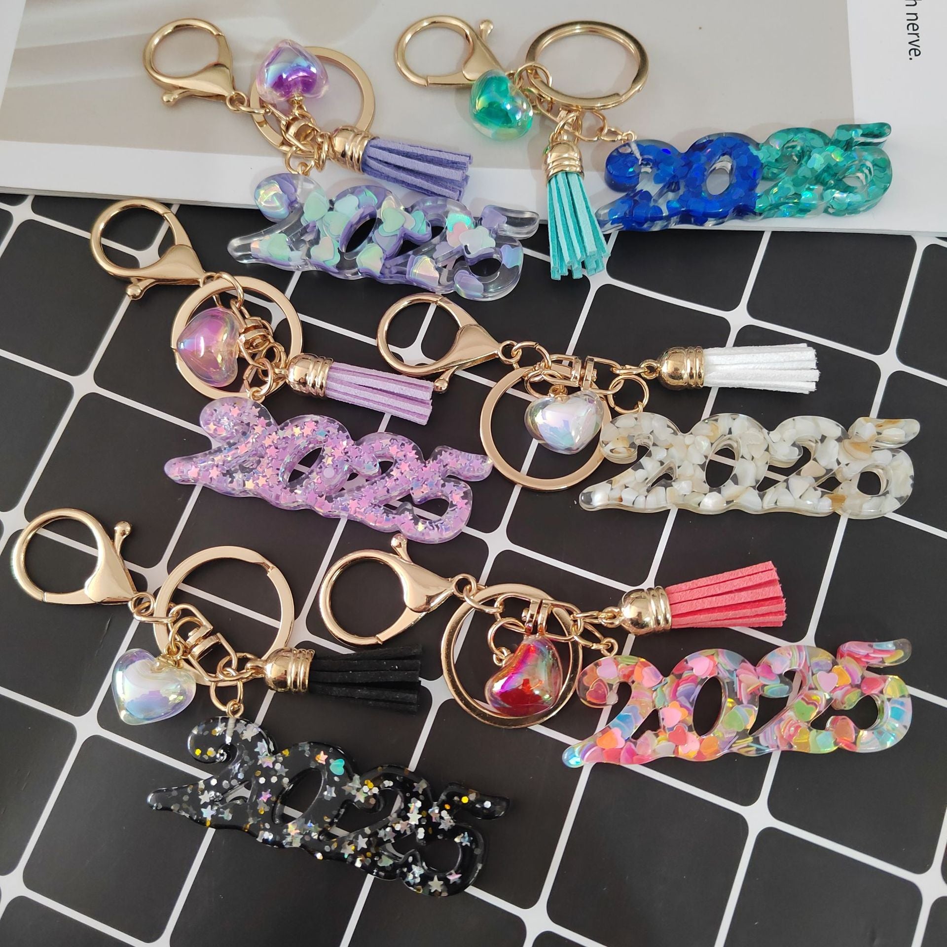Wholesale Resin  digital creative accessories popular love hanging sequins mixed color keychain