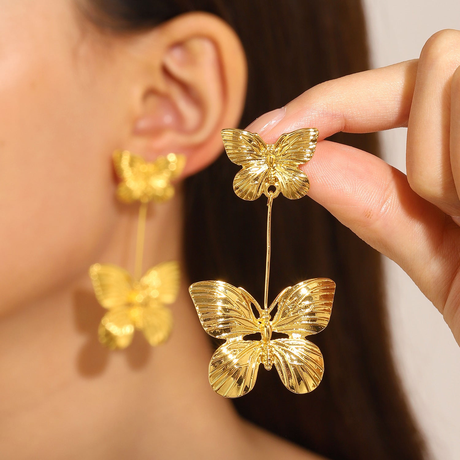 Wholesale Vintage Lava Texture Irregular Geometric Earrings For Women Gold Metal Electroplated Fashion Accessory