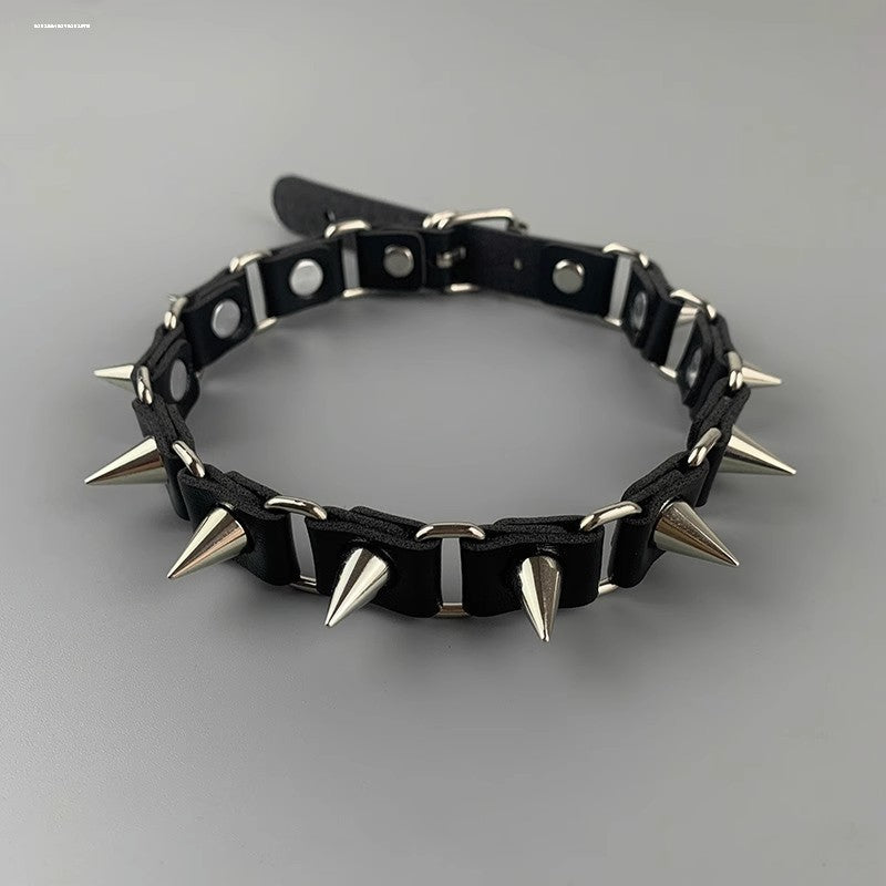 Wholesale Vintage Maillard Collar Plush Sunflower Pendant Necklace