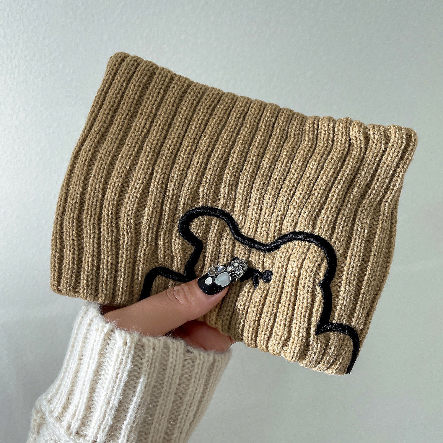 Wholesale 2023 Autumn and Winter Woolen Knitted Wide-brimmed Bear Headband