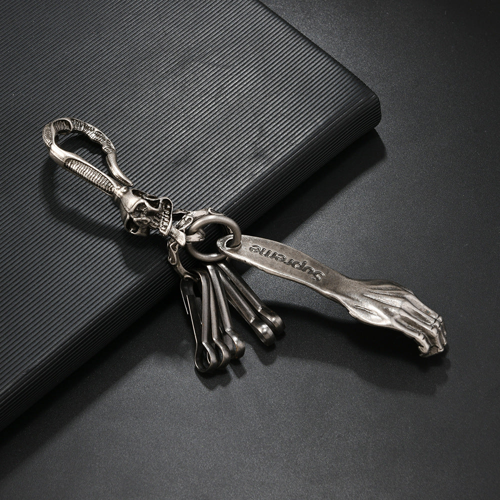 Wholesale Creative Skull Cross Pendant Car Metal Keychain Pendant Accessories