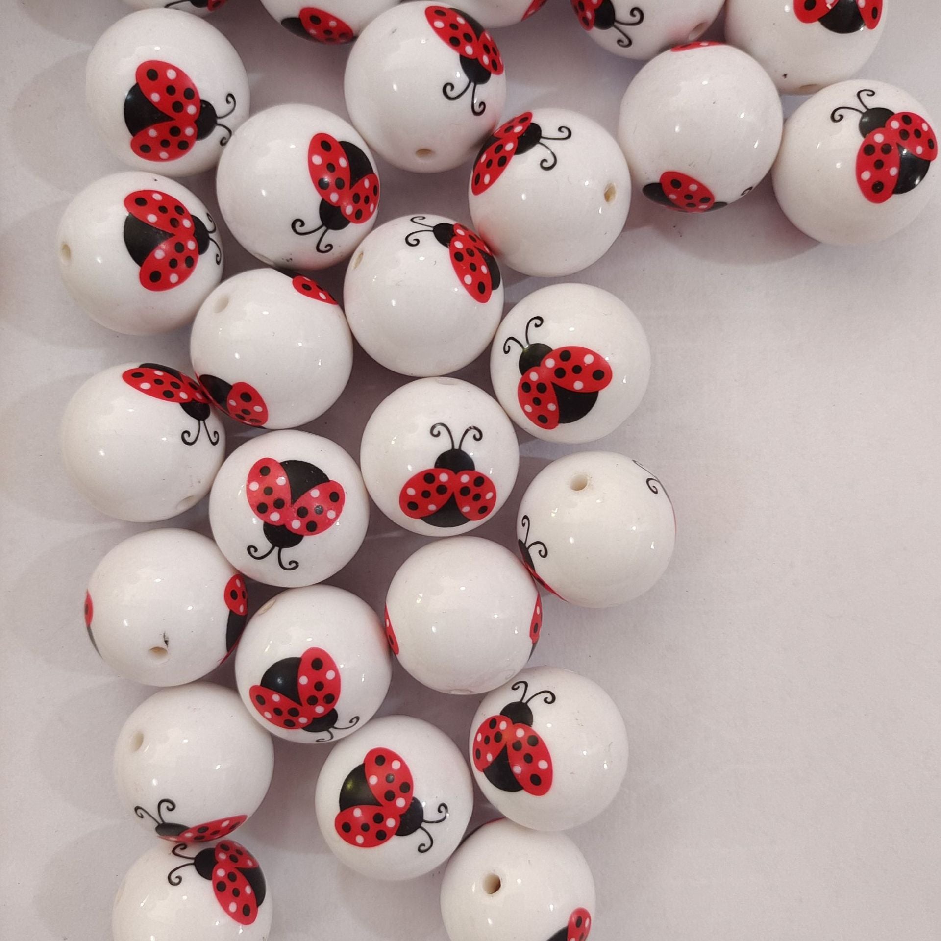 Wholesale 5pcs 20MM Acrylic Two-color Ladybug Print Beads