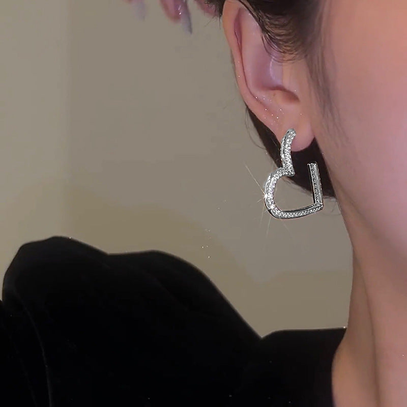 Wholesale Micropaved Zirconia Love Heart Earrings