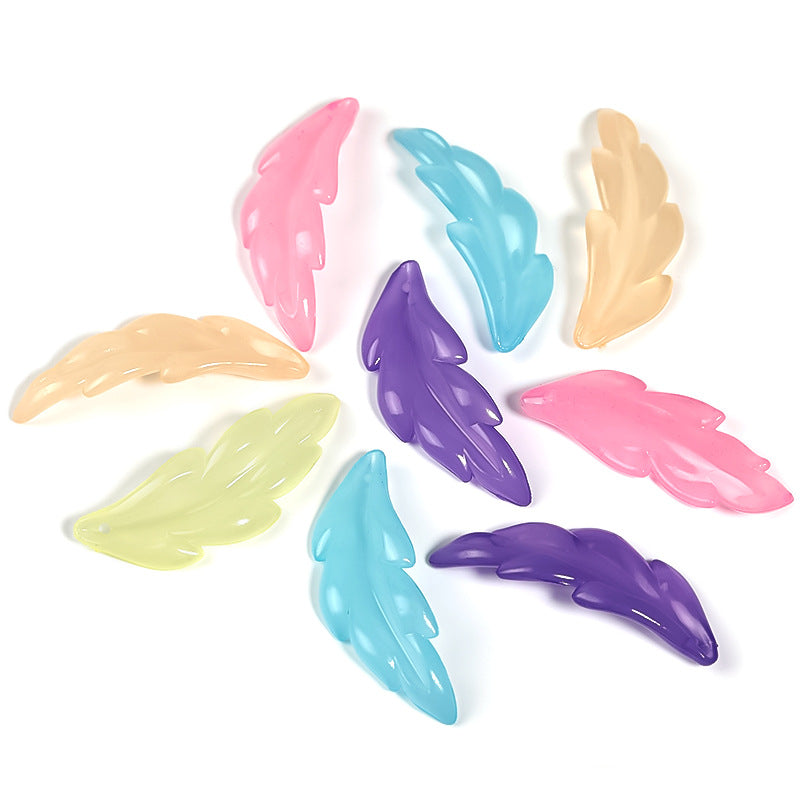 Wholesale 370pcs/pack Aurora Clear Color Feather Acrylic Beads