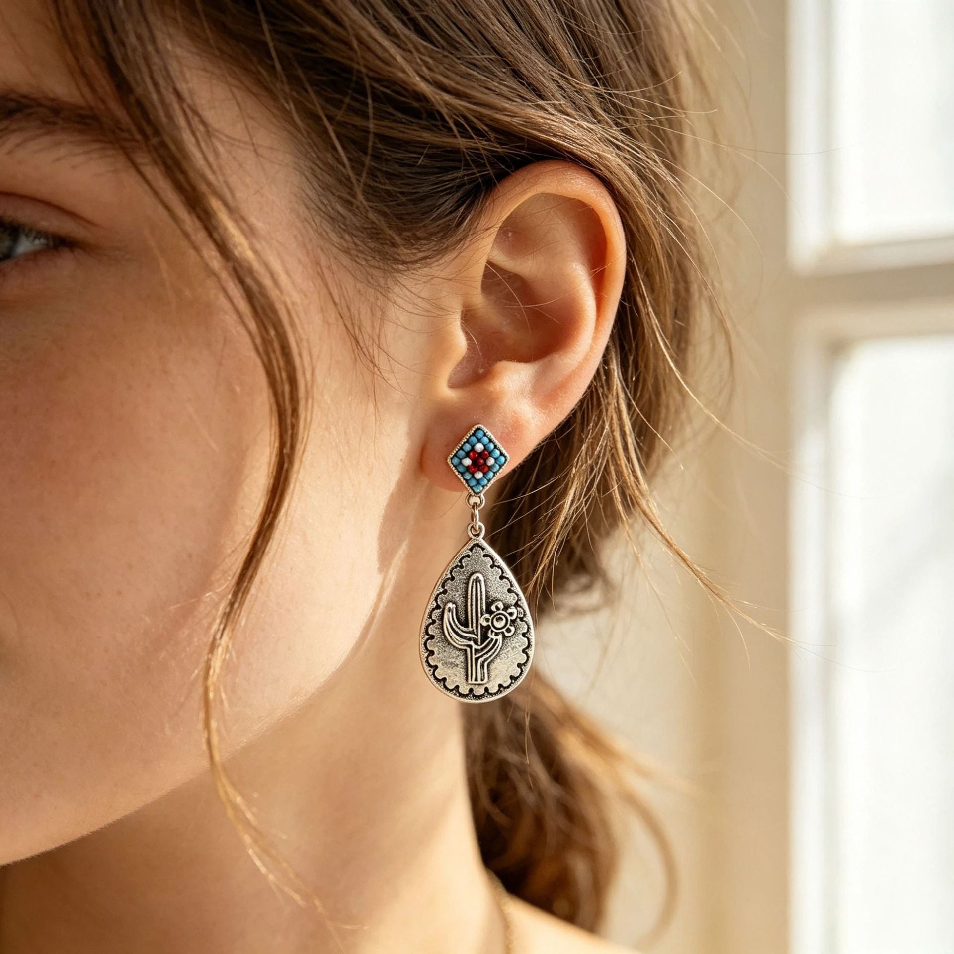 Wholesale Retro Turquoise Cactus Drop Earrings For Women Ethnic Style Distressed Alloy Earrings Party Fashion Jewelry Accessory Gift