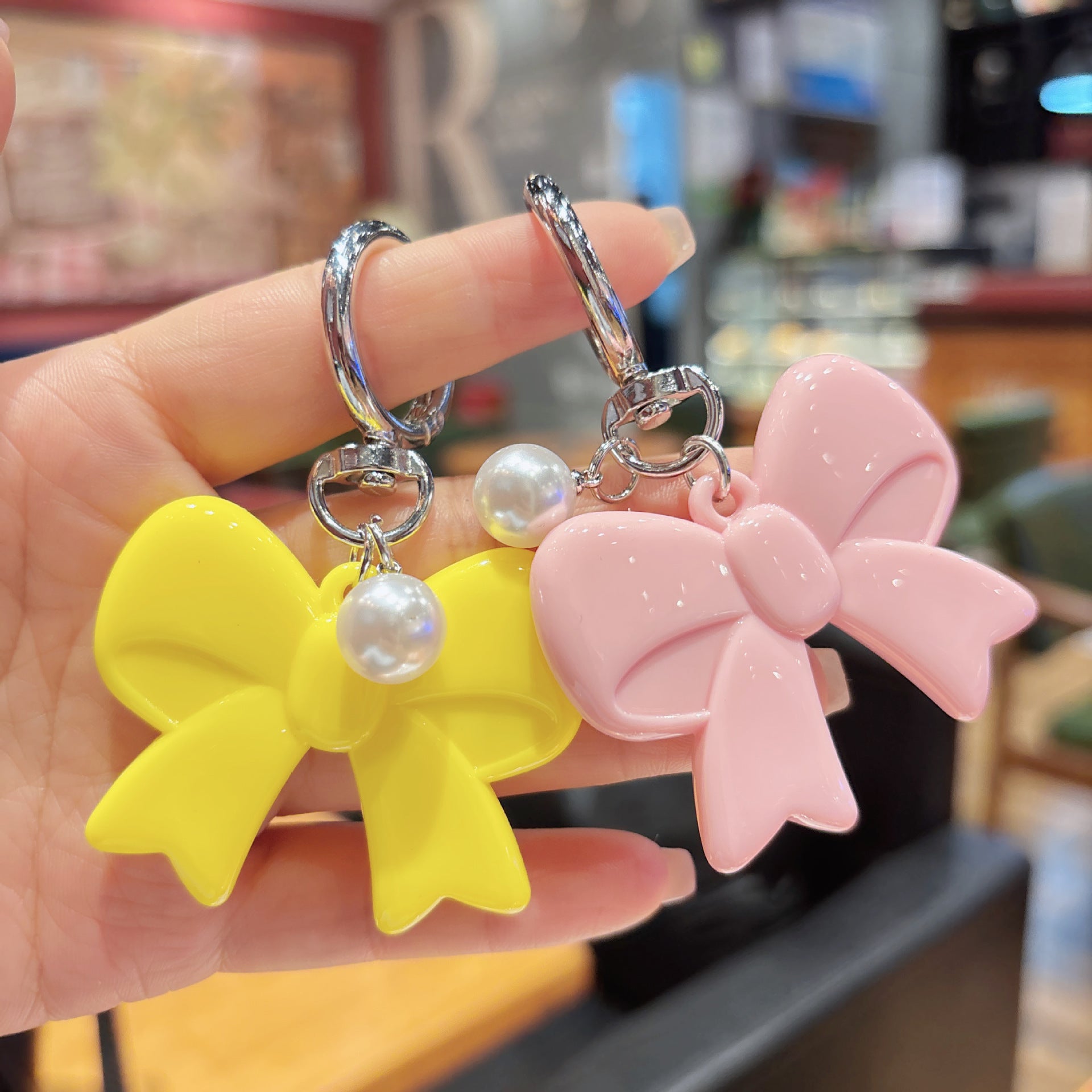 Wholesale Sweet Pink Butterfly Bow Acrylic Keychain Phone Charm Fashion Accessory Boutique Resale Gift